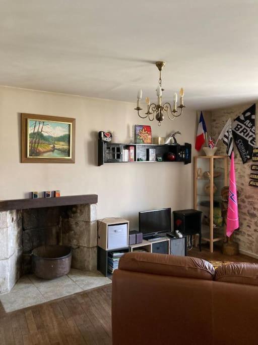Grand Appartement Tres Clair Pres Centre Ville Argentat Zewnętrze zdjęcie